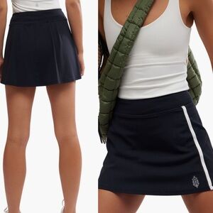 NWT FREE PEOPLE FP Movement Never Better Volley Skort size L in black